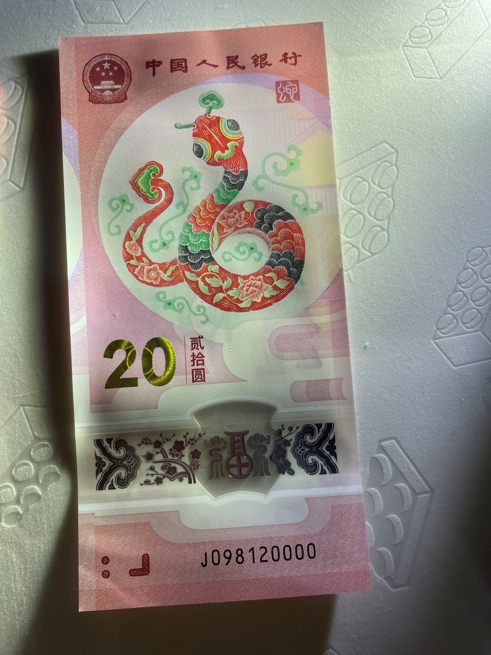 dvubb 图片点击可在新窗口打开查看