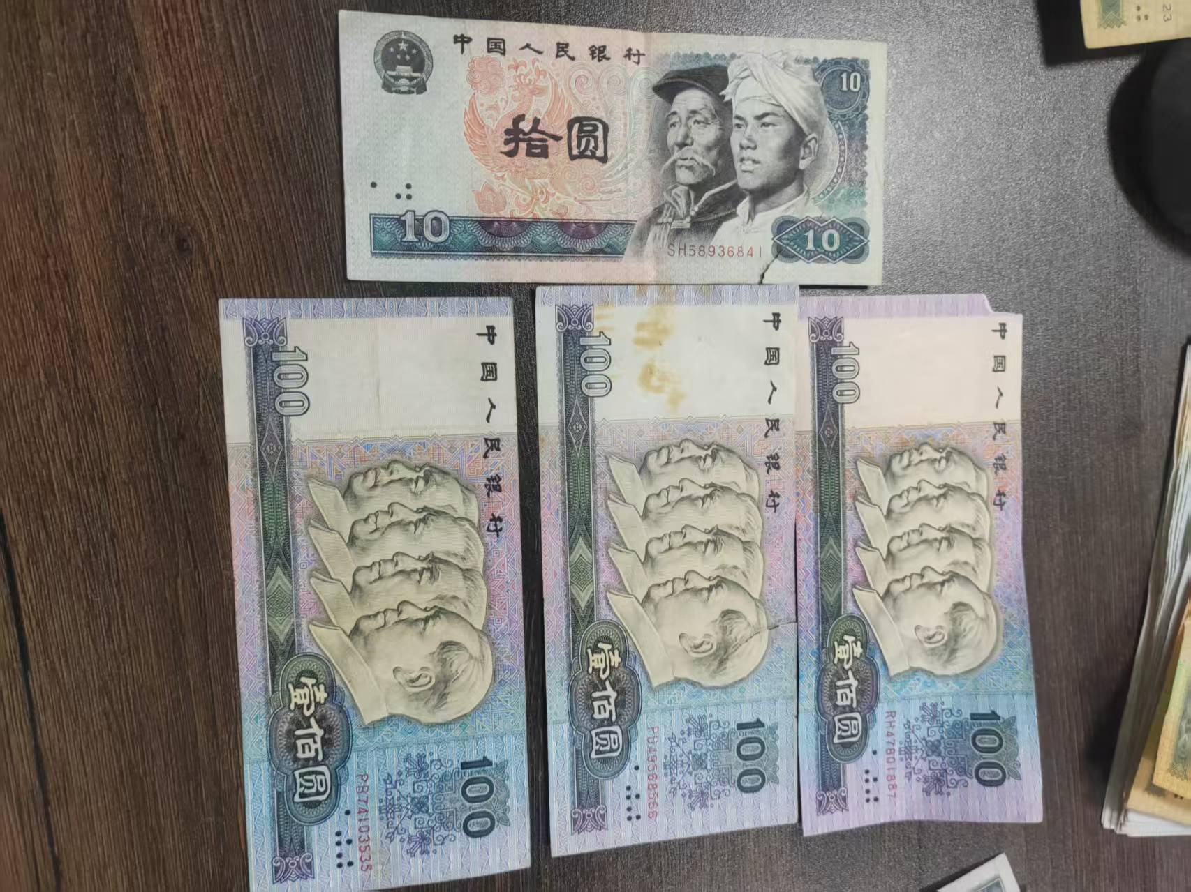 dvubb 图片点击可在新窗口打开查看