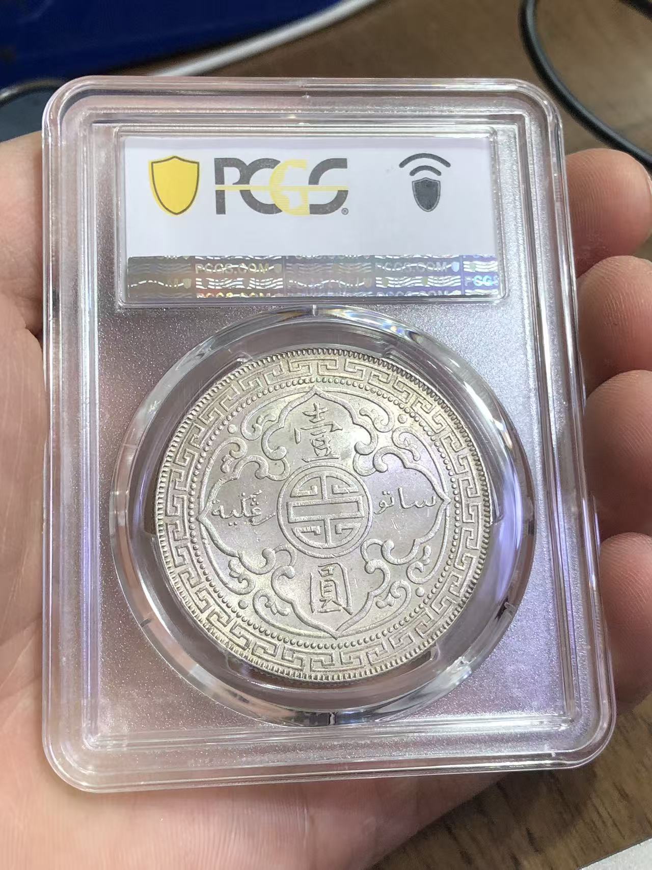 dvubb 图片点击可在新窗口打开查看