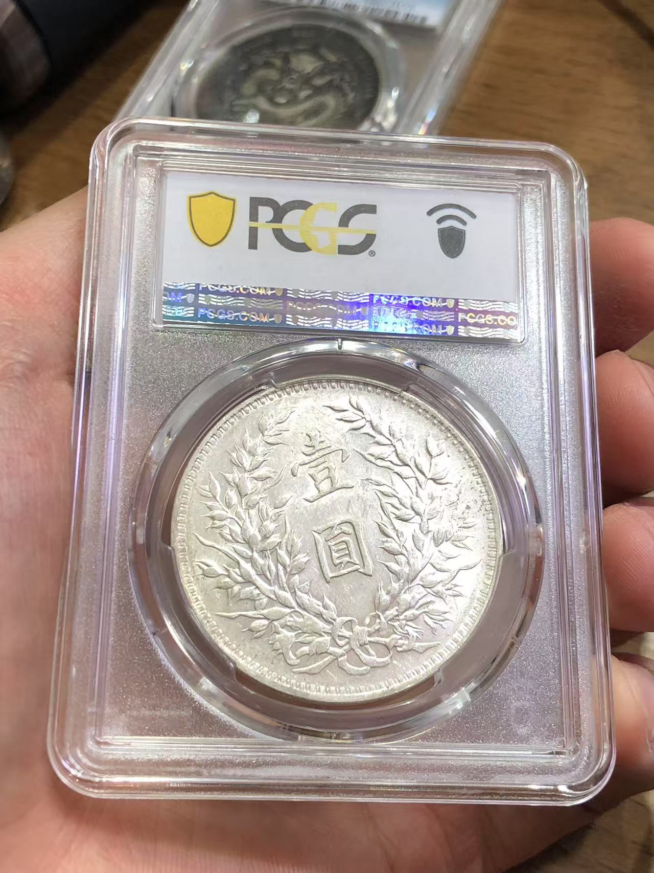 dvubb 图片点击可在新窗口打开查看