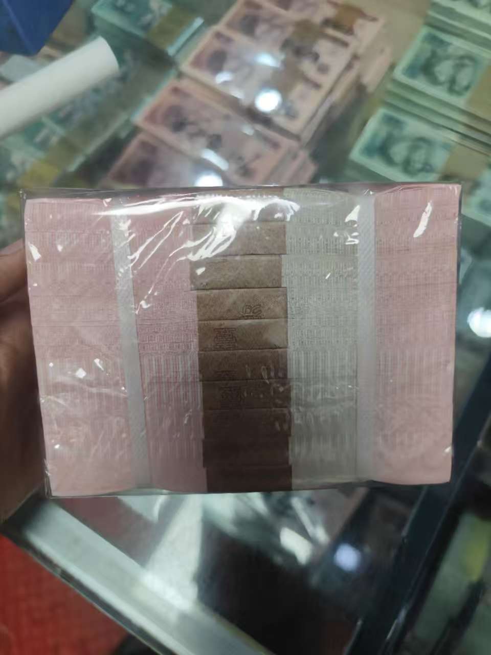 dvubb 图片点击可在新窗口打开查看