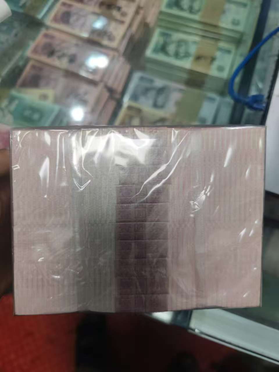 dvubb 图片点击可在新窗口打开查看