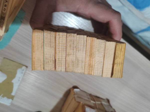 dvubb 图片点击可在新窗口打开查看