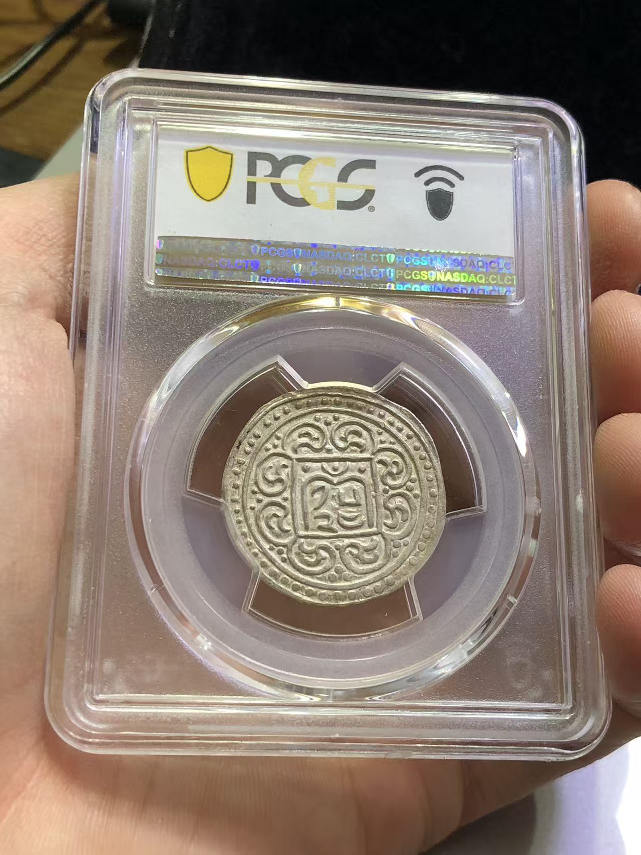 dvubb 图片点击可在新窗口打开查看