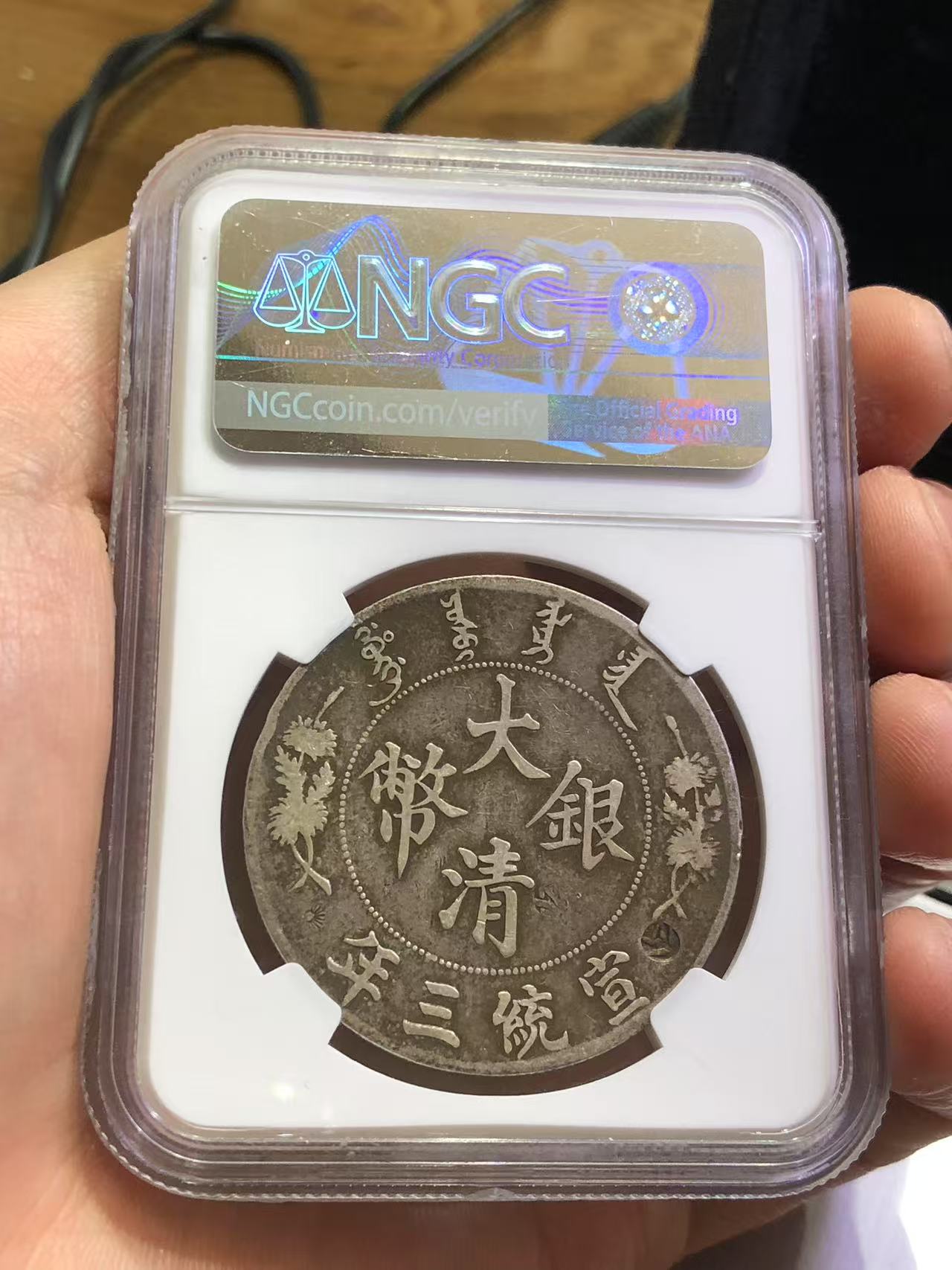 dvubb 图片点击可在新窗口打开查看