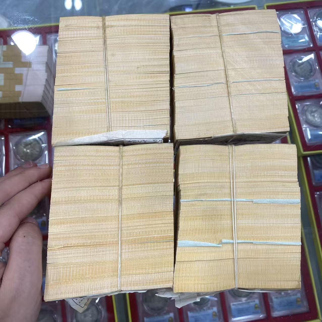 dvubb 图片点击可在新窗口打开查看