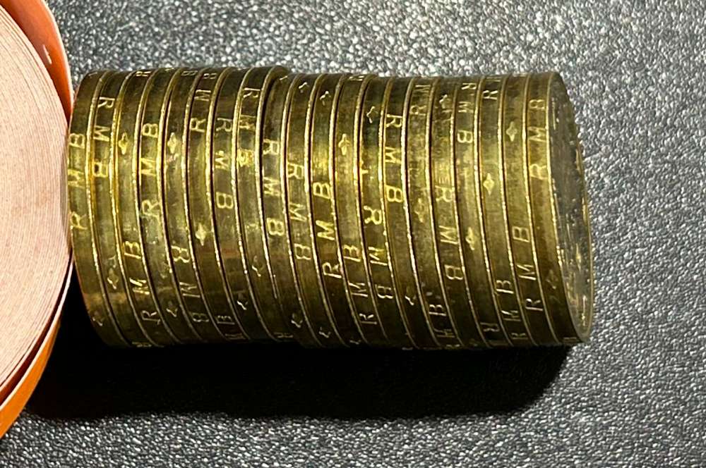 dvubb 图片点击可在新窗口打开查看