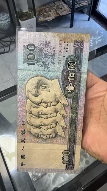dvubb 图片点击可在新窗口打开查看