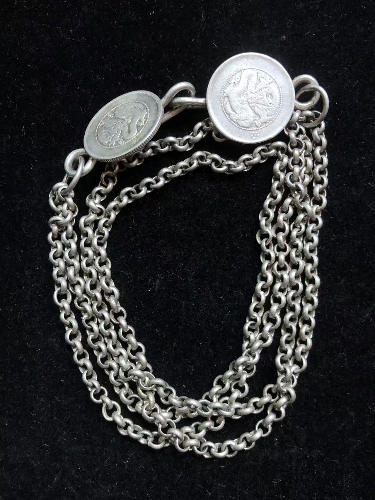 dvubb 图片点击可在新窗口打开查看