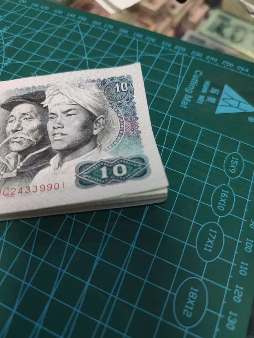 dvubb 图片点击可在新窗口打开查看