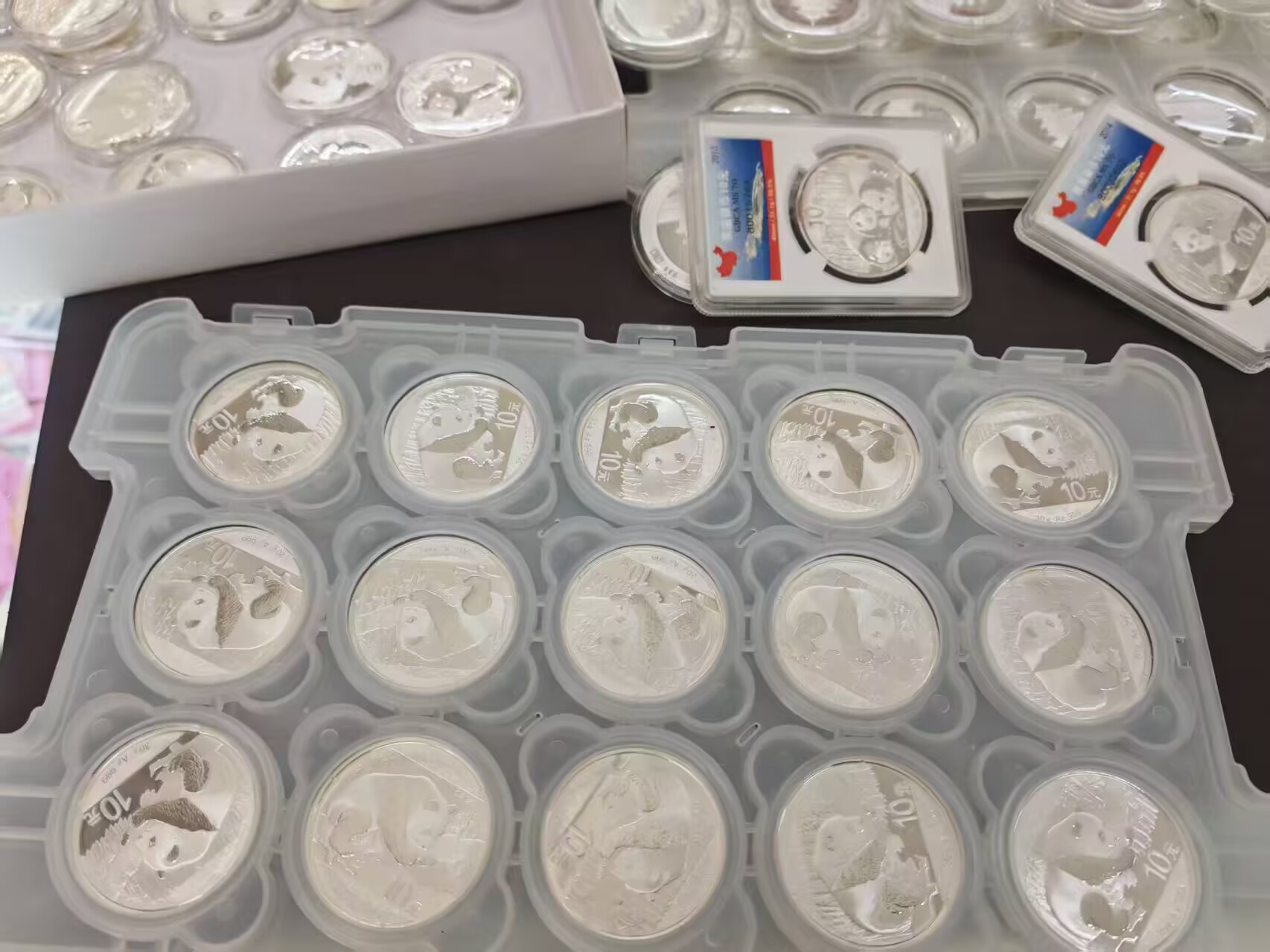 dvubb 图片点击可在新窗口打开查看