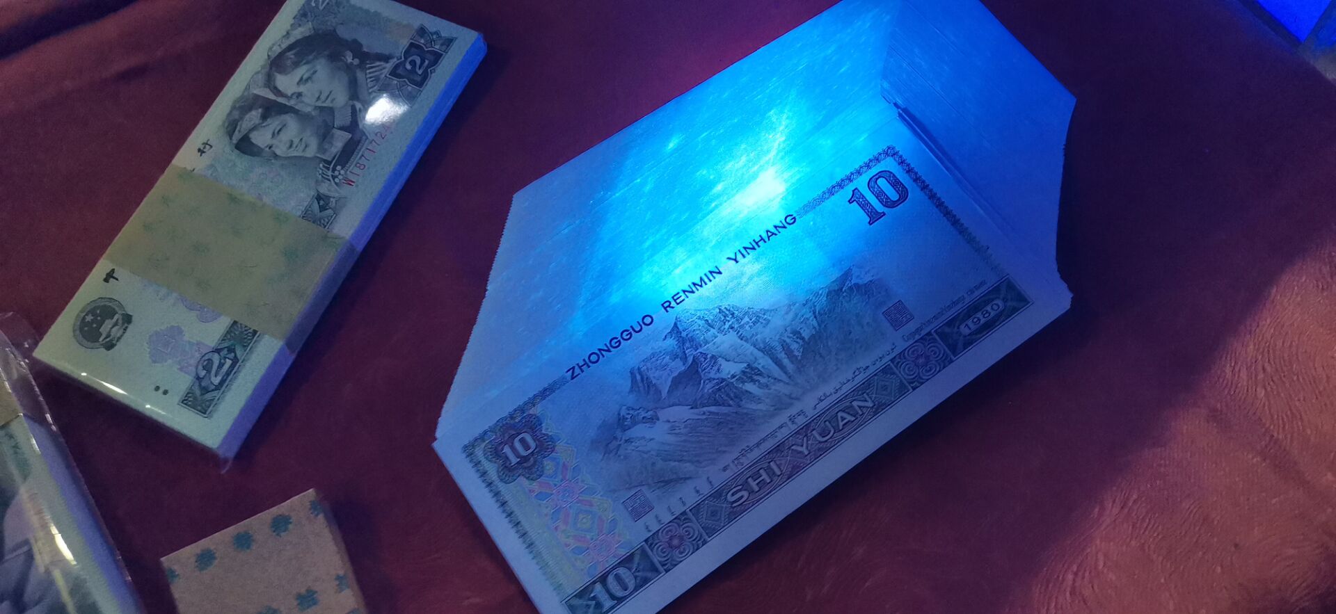 dvubb 图片点击可在新窗口打开查看