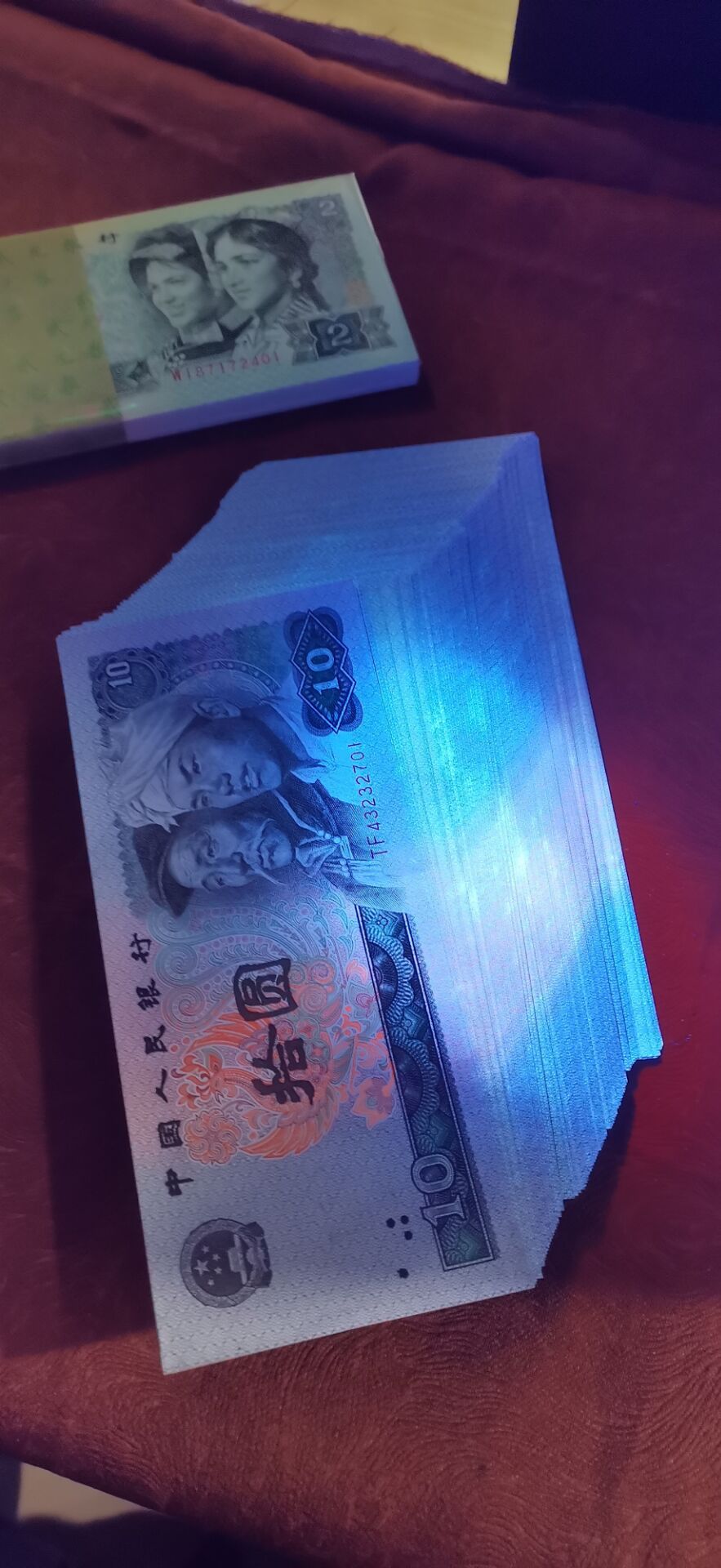 dvubb 图片点击可在新窗口打开查看