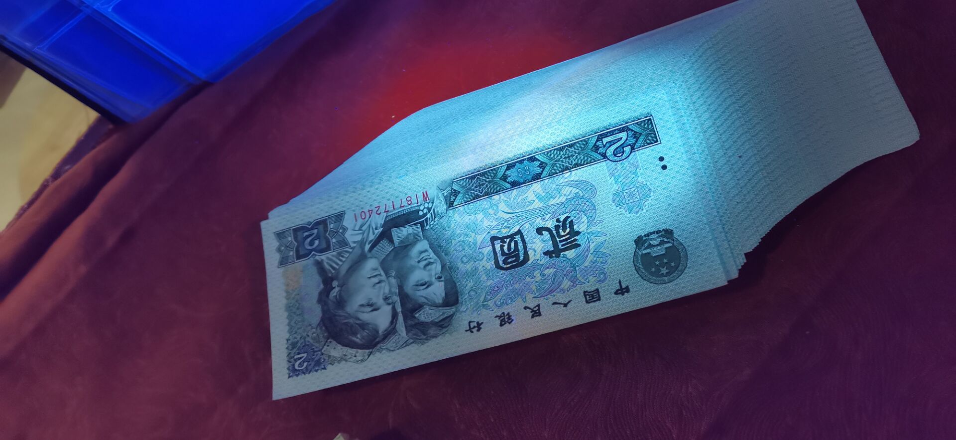 dvubb 图片点击可在新窗口打开查看