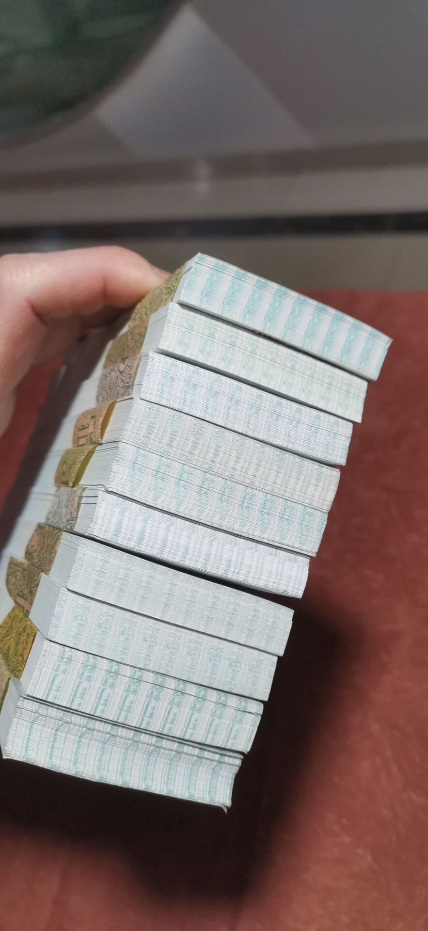 dvubb 图片点击可在新窗口打开查看