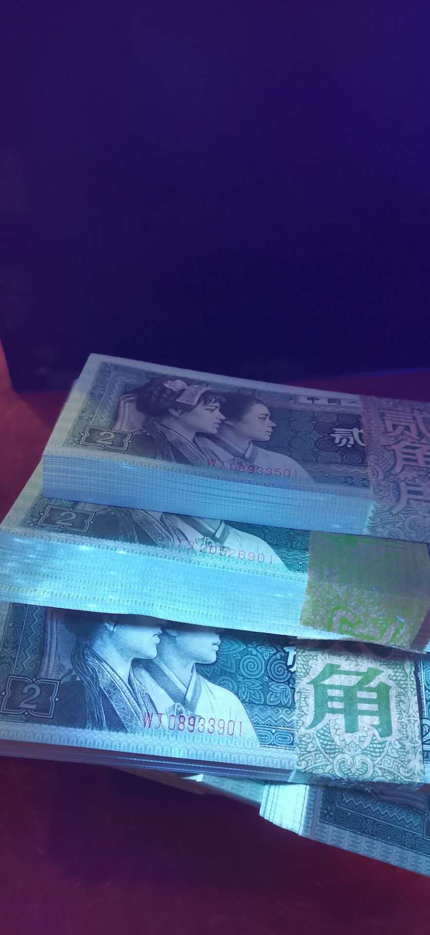 dvubb 图片点击可在新窗口打开查看