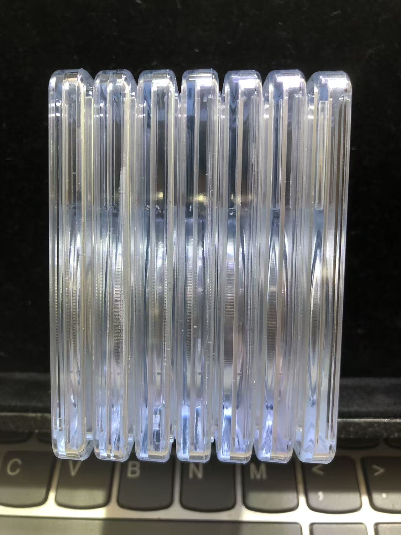 dvubb 图片点击可在新窗口打开查看