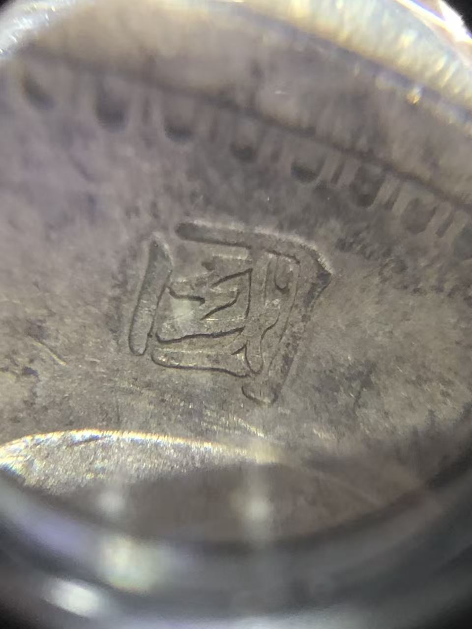 dvubb 图片点击可在新窗口打开查看