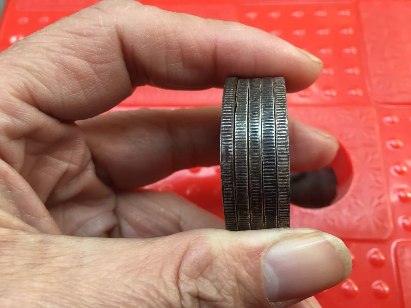 dvubb 图片点击可在新窗口打开查看