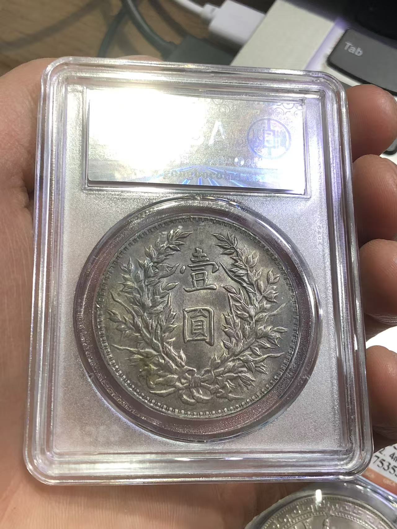 dvubb 图片点击可在新窗口打开查看