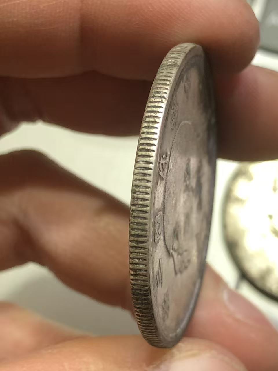 dvubb 图片点击可在新窗口打开查看