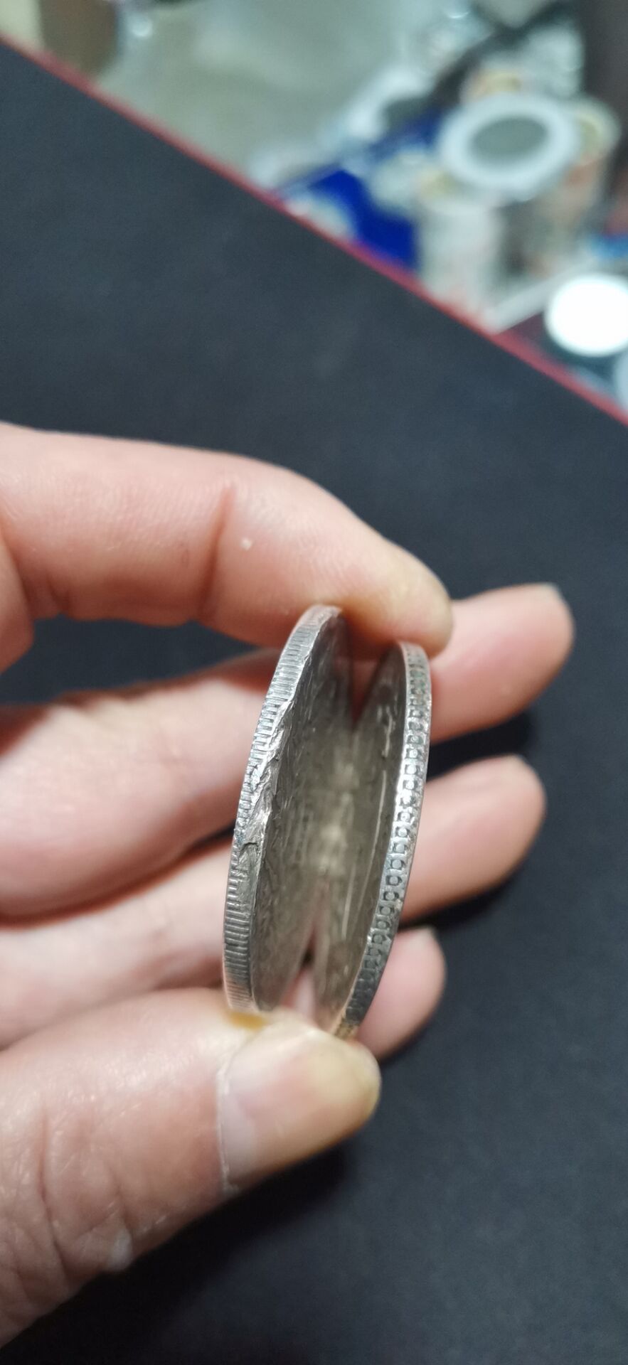 dvubb 图片点击可在新窗口打开查看