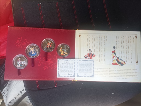 dvubb 图片点击可在新窗口打开查看