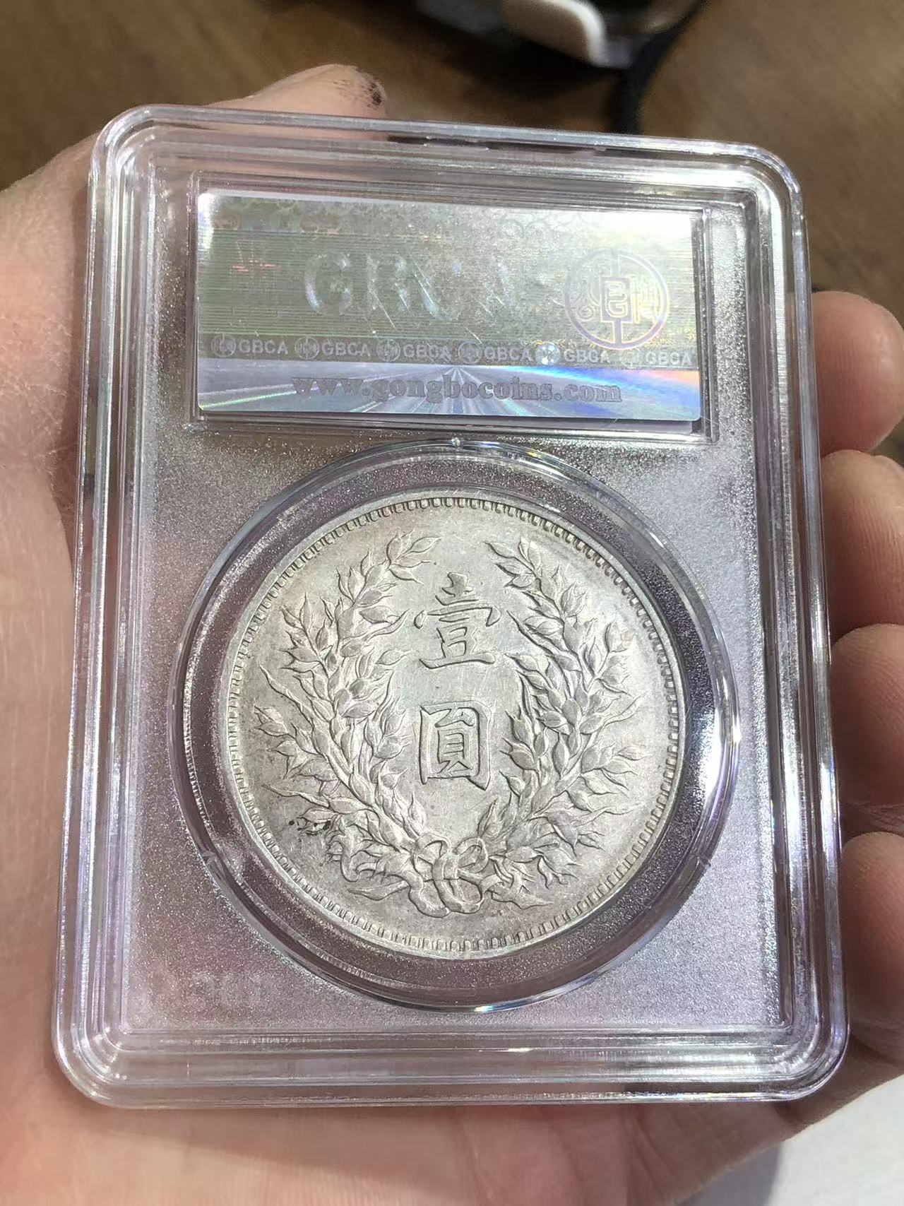 dvubb 图片点击可在新窗口打开查看