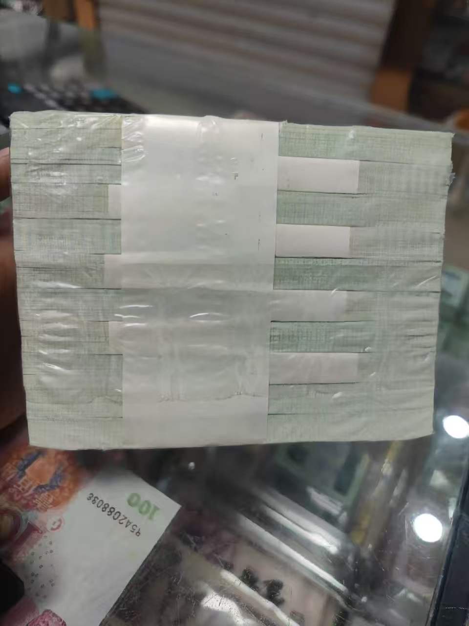 dvubb 图片点击可在新窗口打开查看