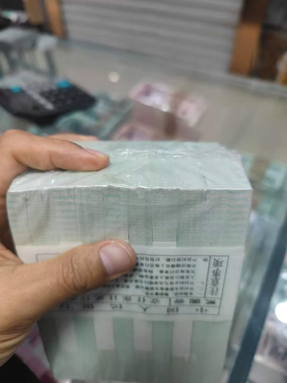 dvubb 图片点击可在新窗口打开查看