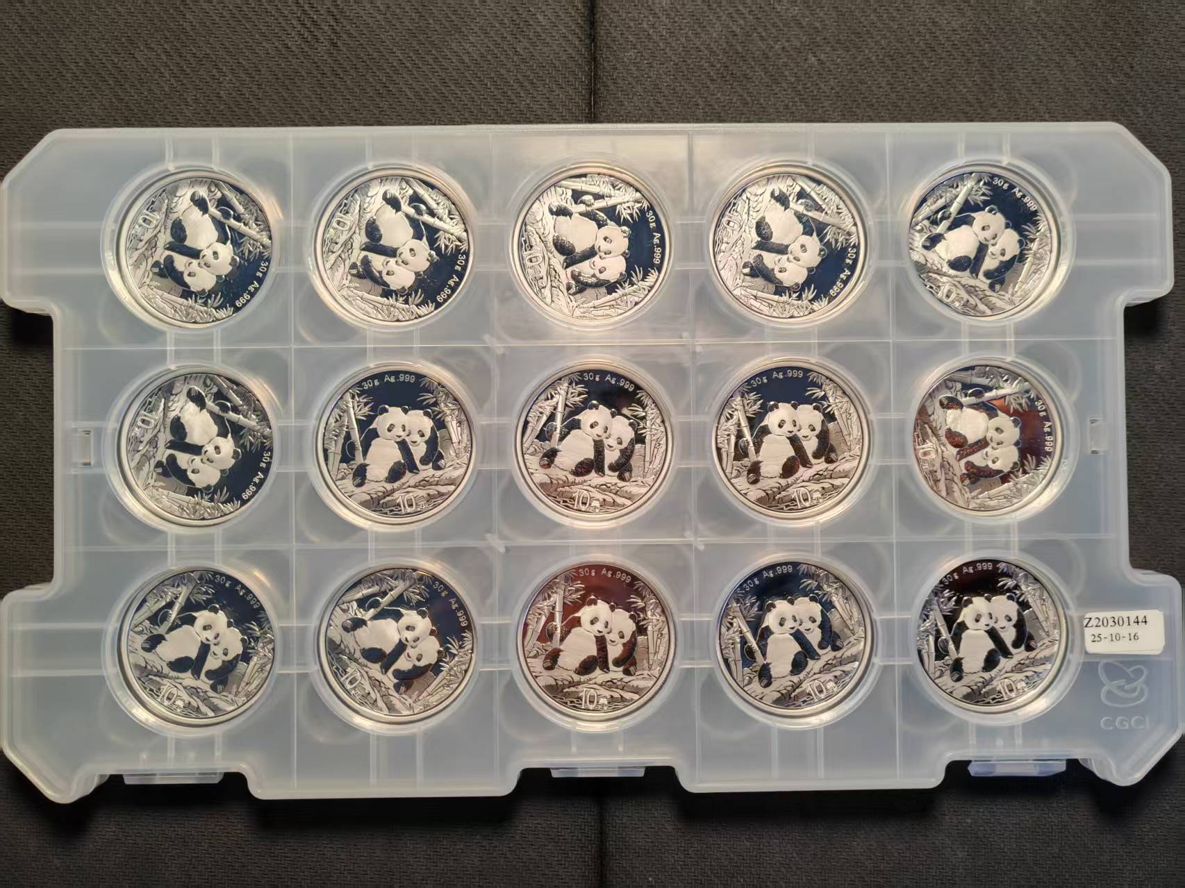 dvubb 图片点击可在新窗口打开查看