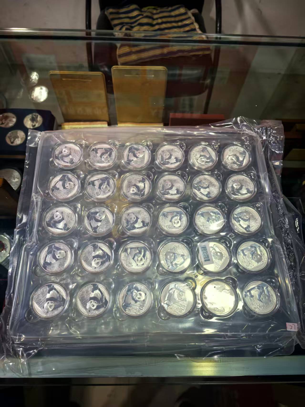 dvubb 图片点击可在新窗口打开查看