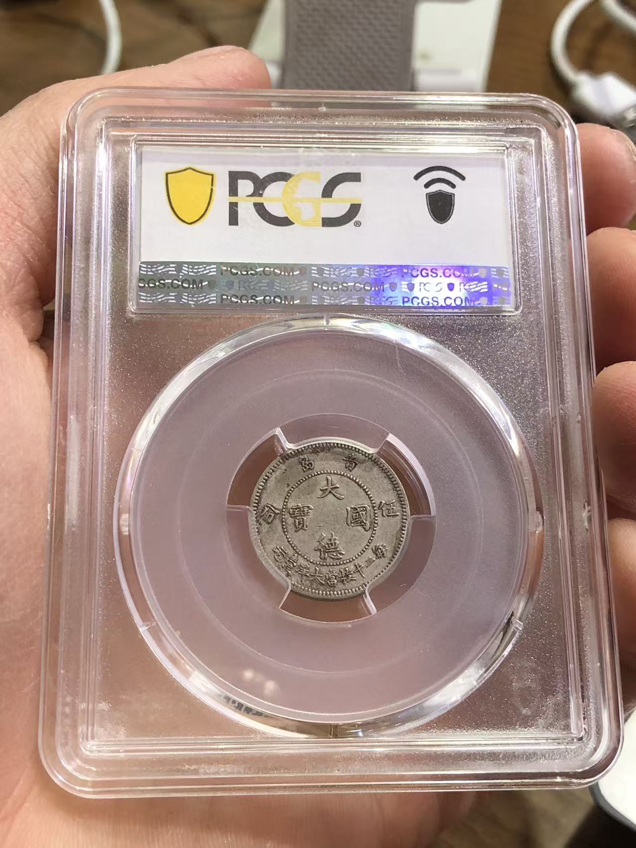 dvubb 图片点击可在新窗口打开查看