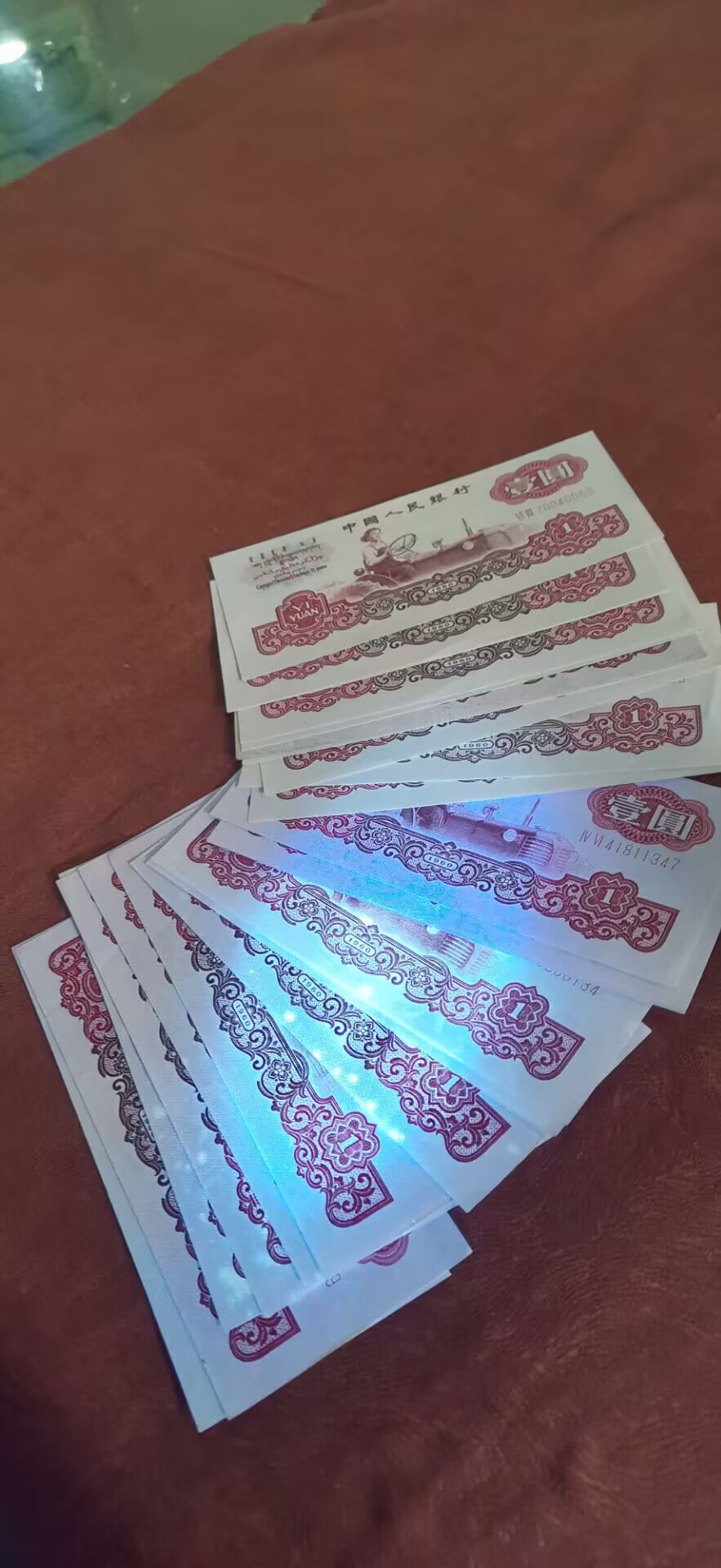 dvubb 图片点击可在新窗口打开查看