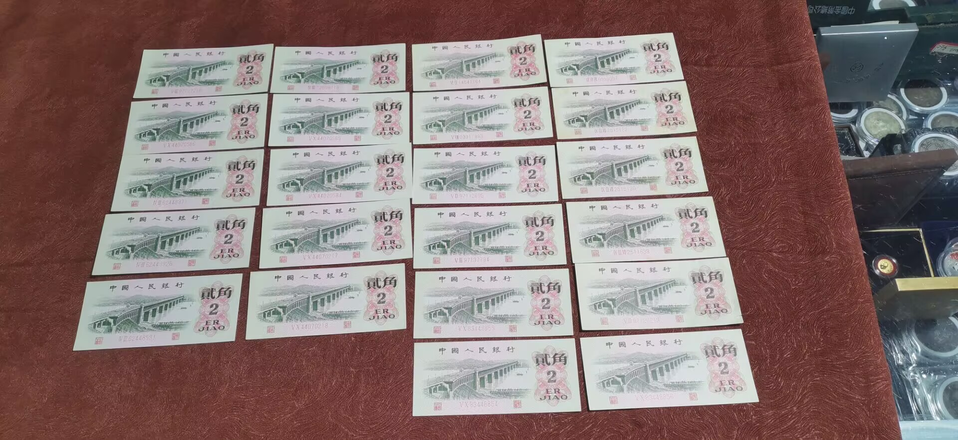 dvubb 图片点击可在新窗口打开查看