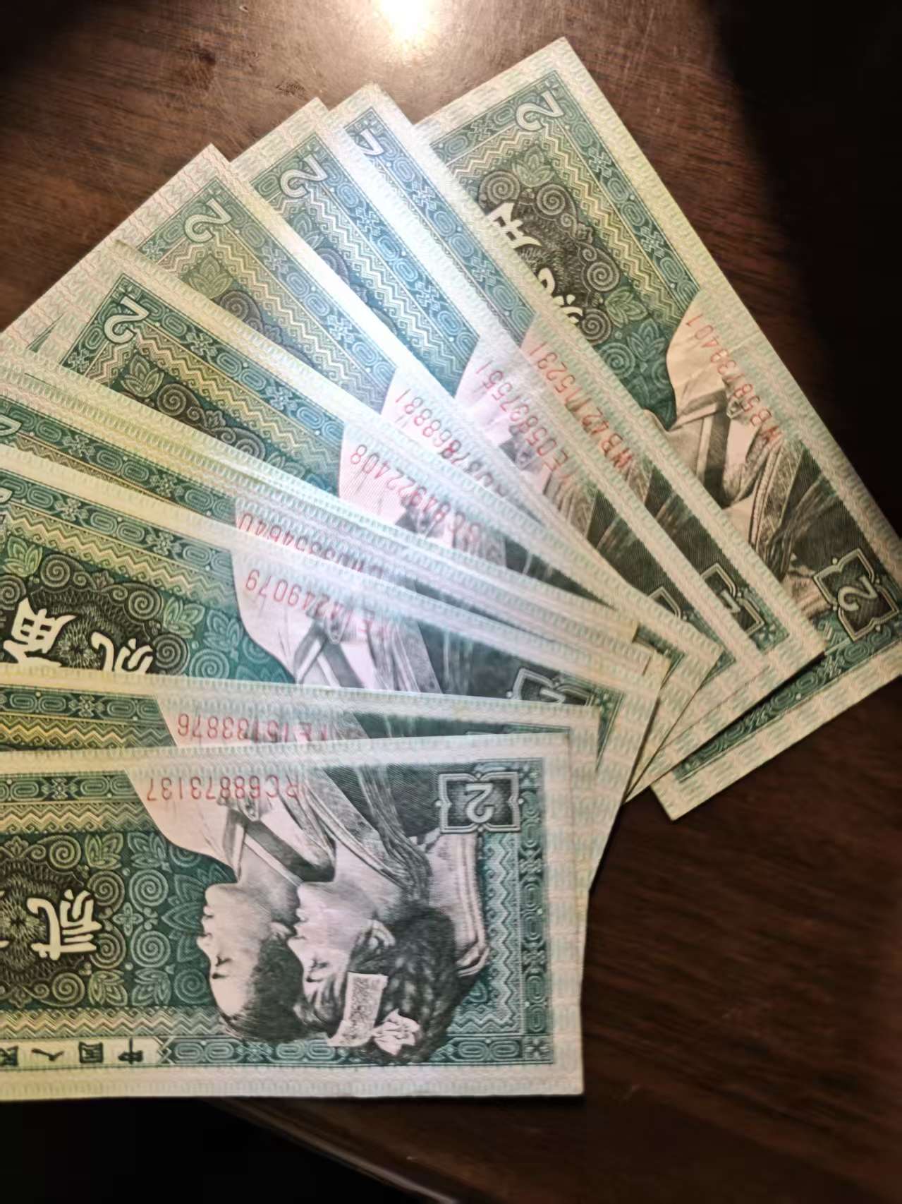 dvubb 图片点击可在新窗口打开查看