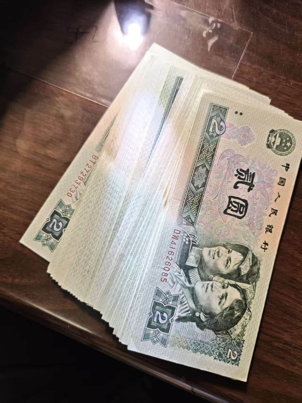 dvubb 图片点击可在新窗口打开查看