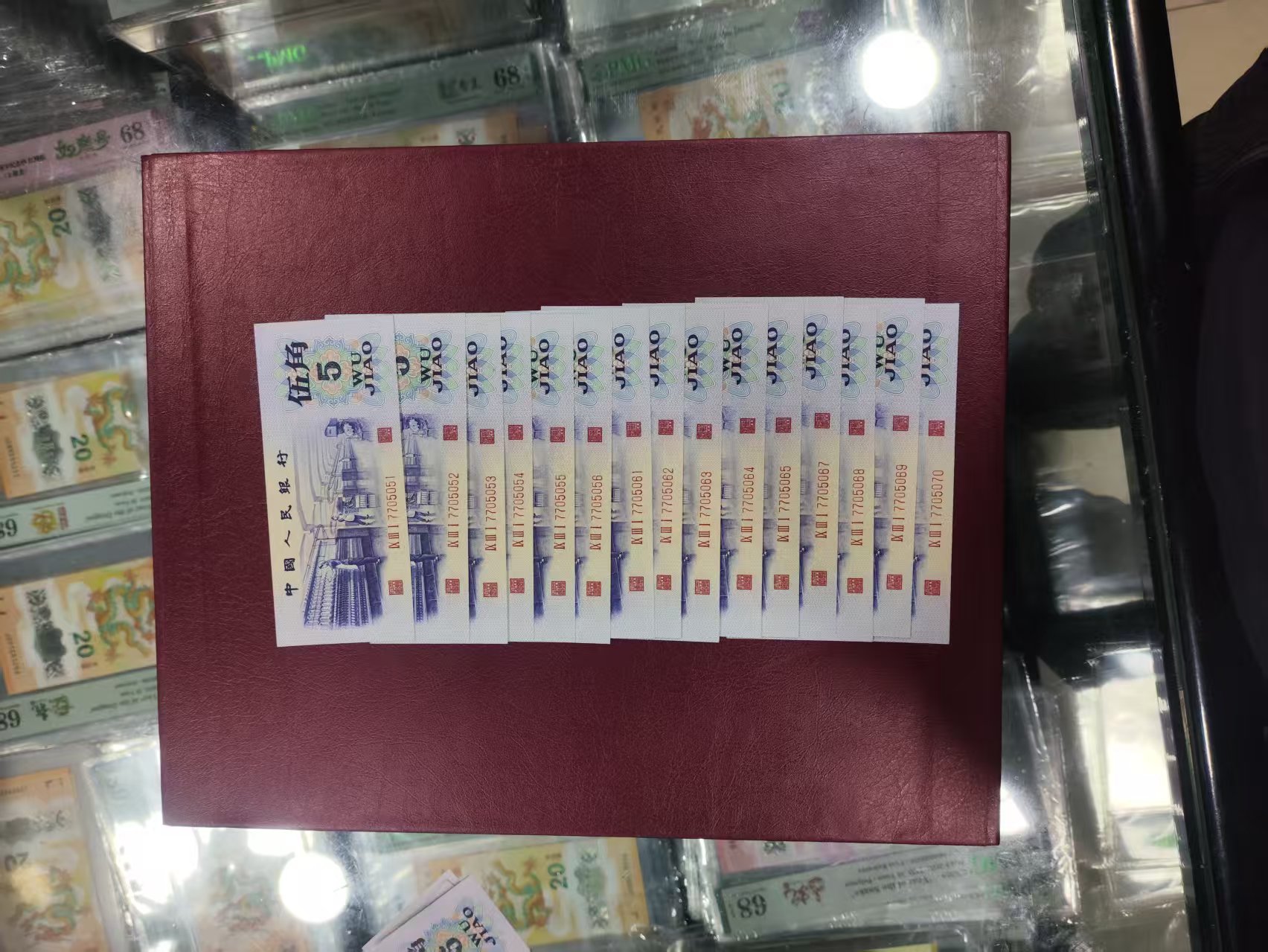 dvubb 图片点击可在新窗口打开查看