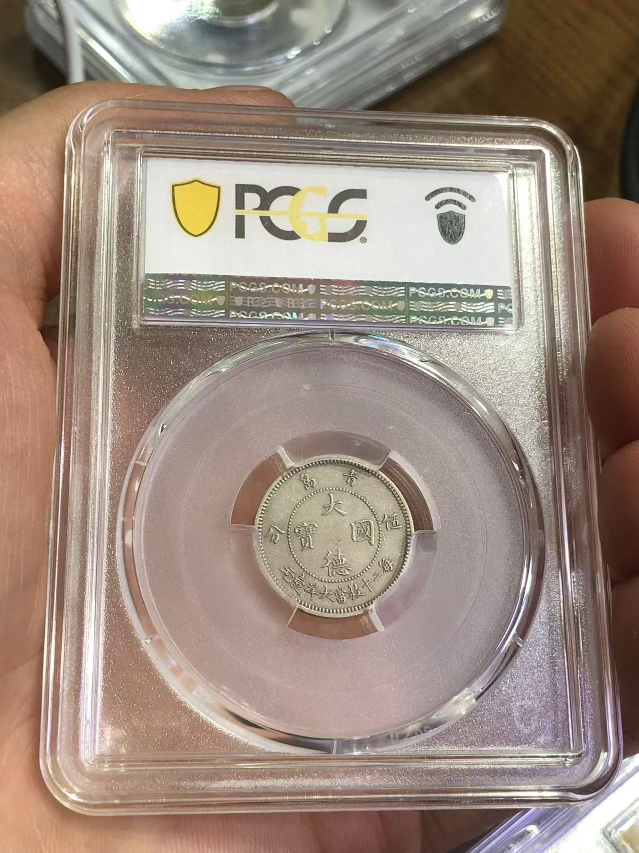 dvubb 图片点击可在新窗口打开查看