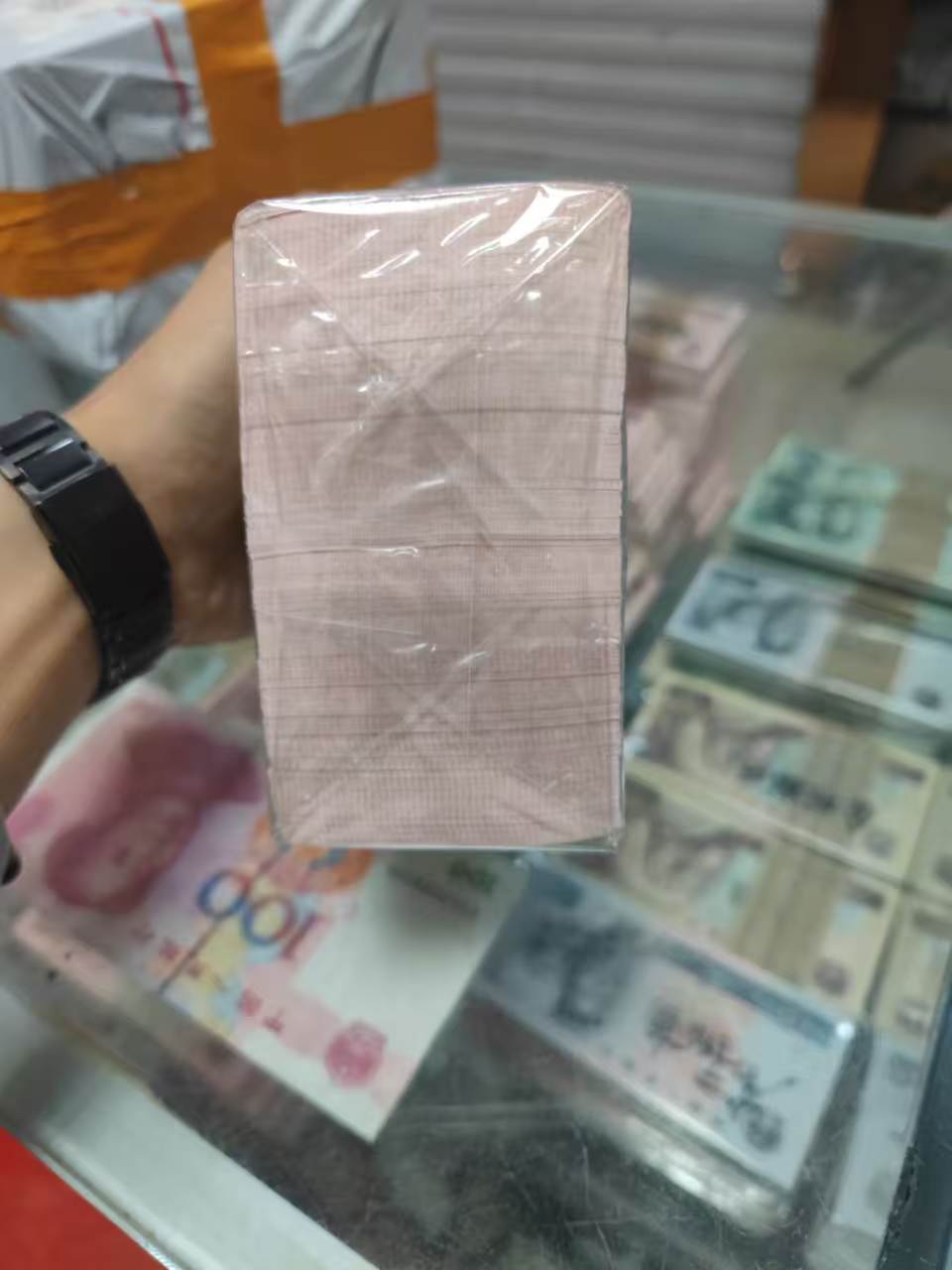 dvubb 图片点击可在新窗口打开查看