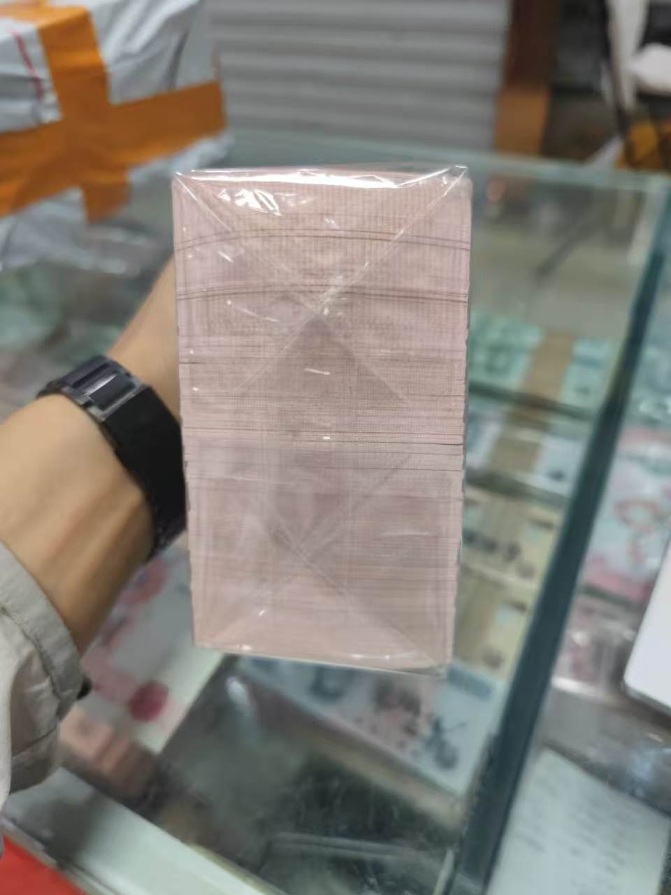 dvubb 图片点击可在新窗口打开查看