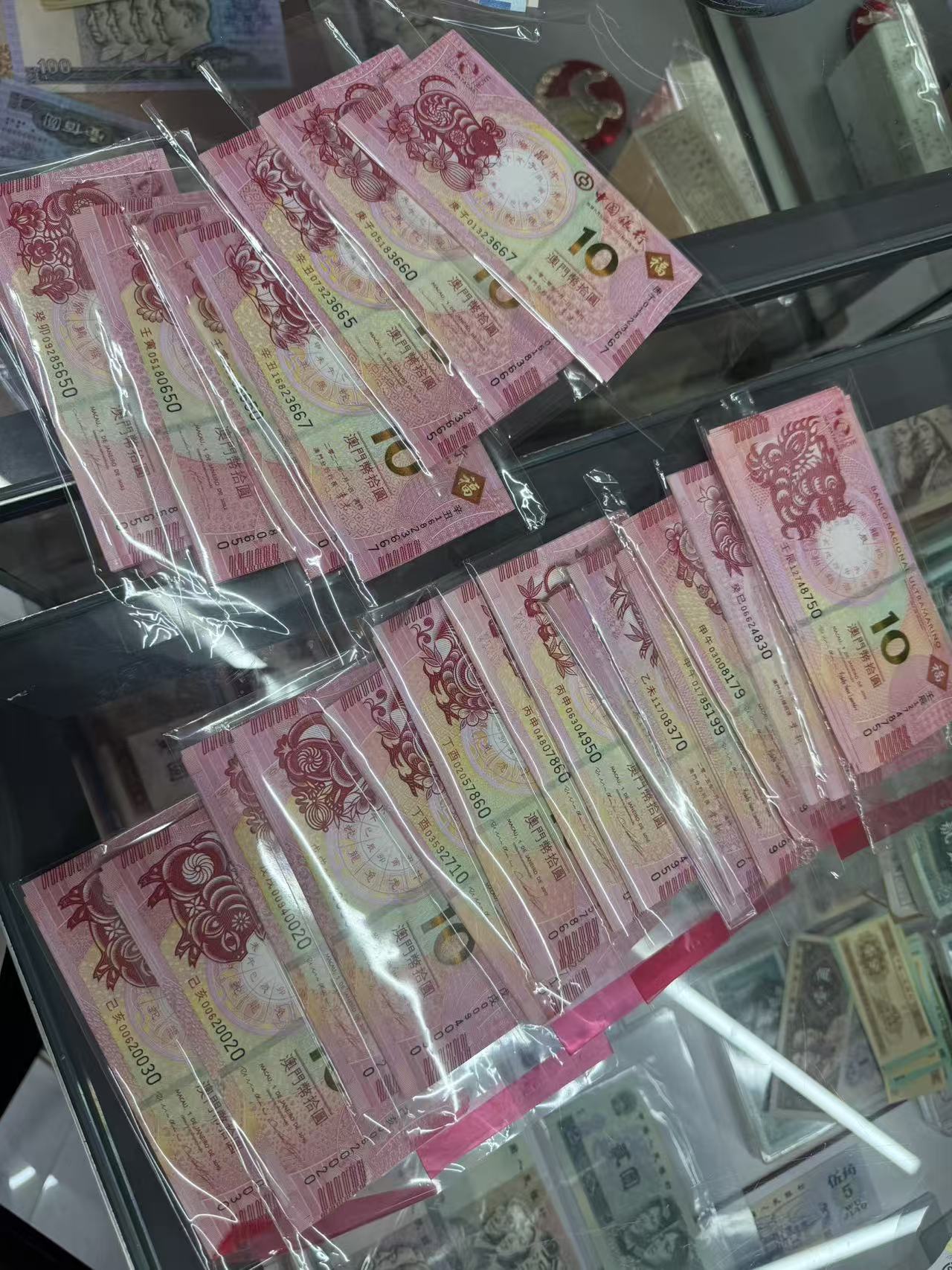 dvubb 图片点击可在新窗口打开查看