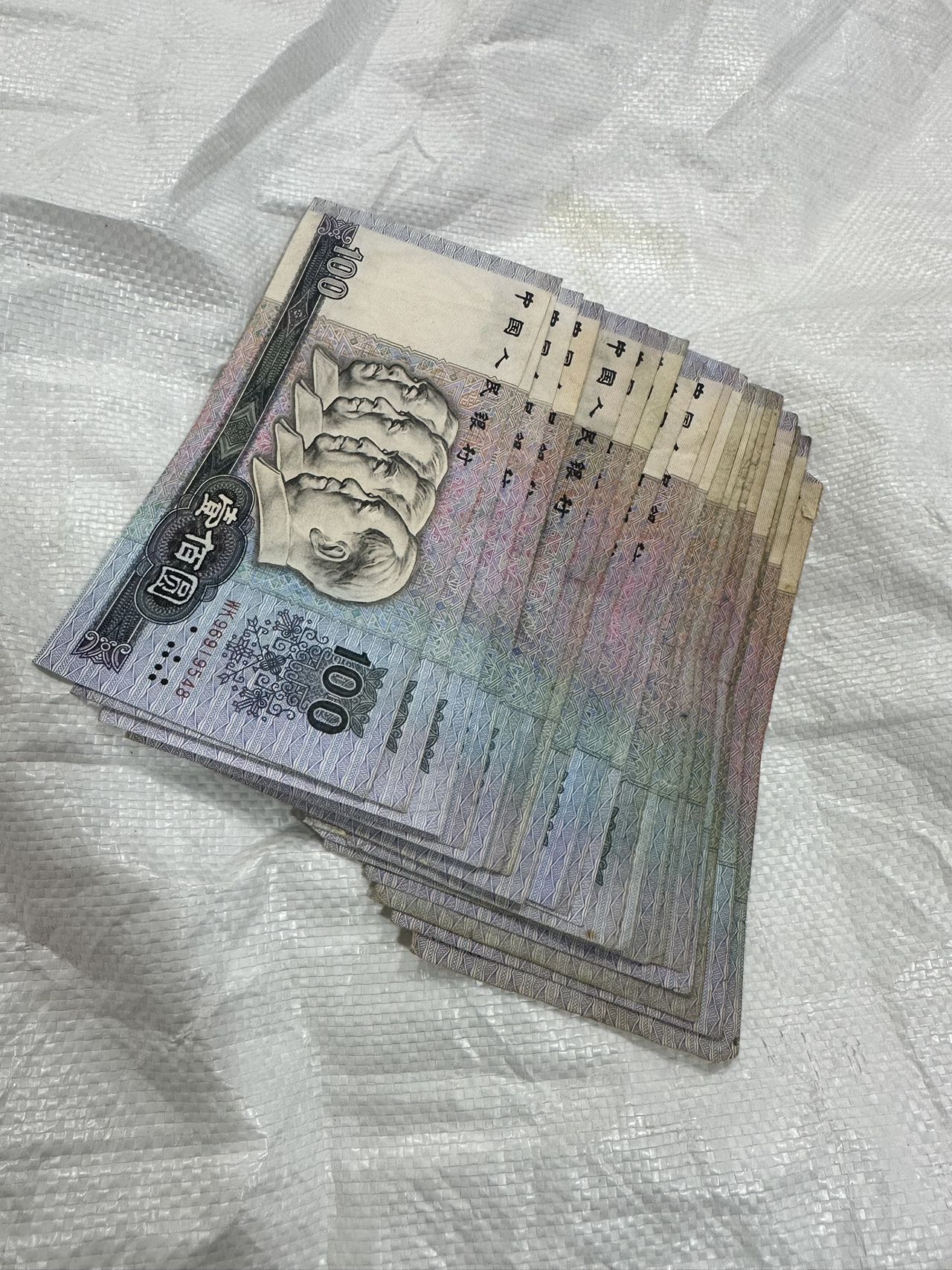 dvubb 图片点击可在新窗口打开查看