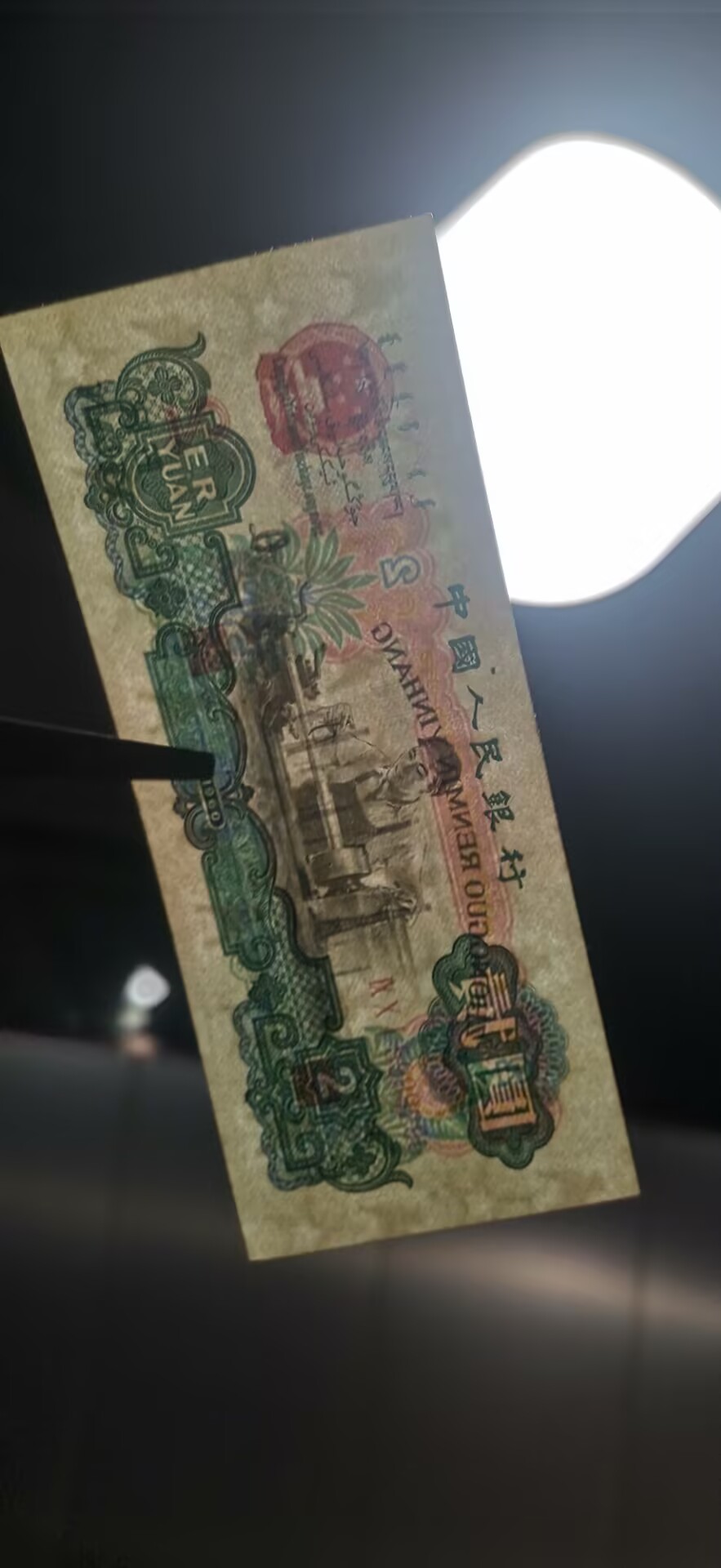 dvubb 图片点击可在新窗口打开查看