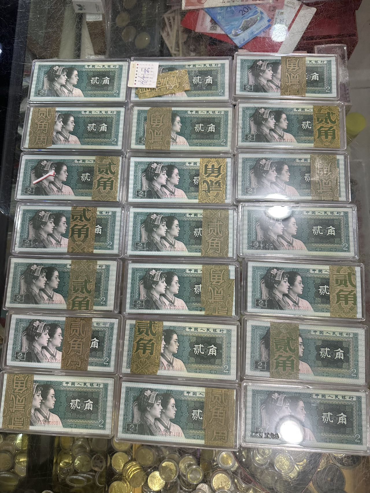 dvubb 图片点击可在新窗口打开查看