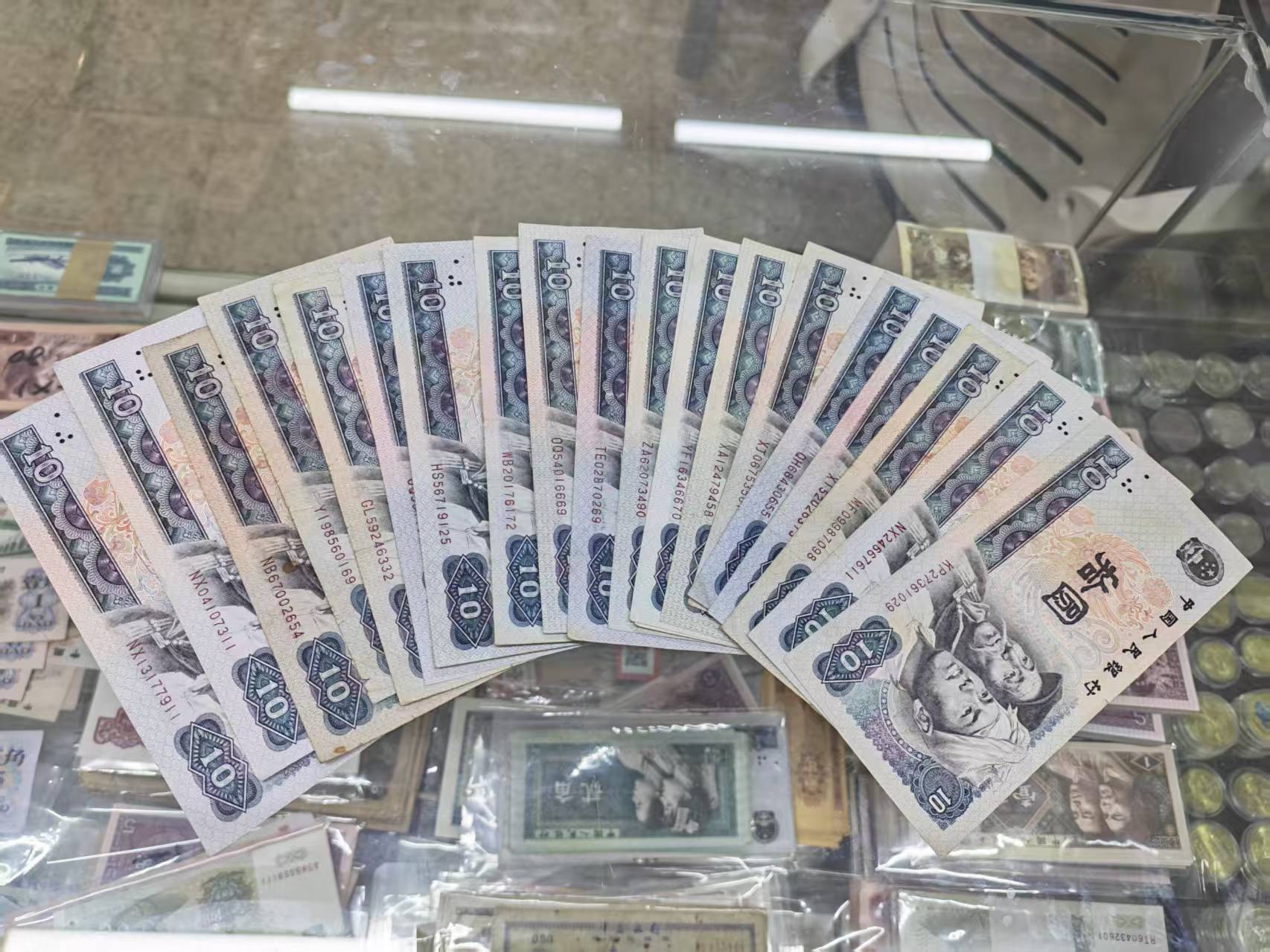dvubb 图片点击可在新窗口打开查看