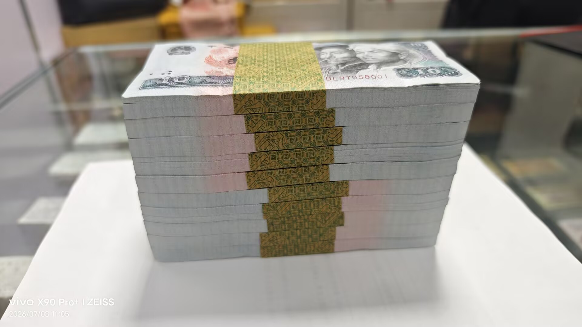 dvubb 图片点击可在新窗口打开查看