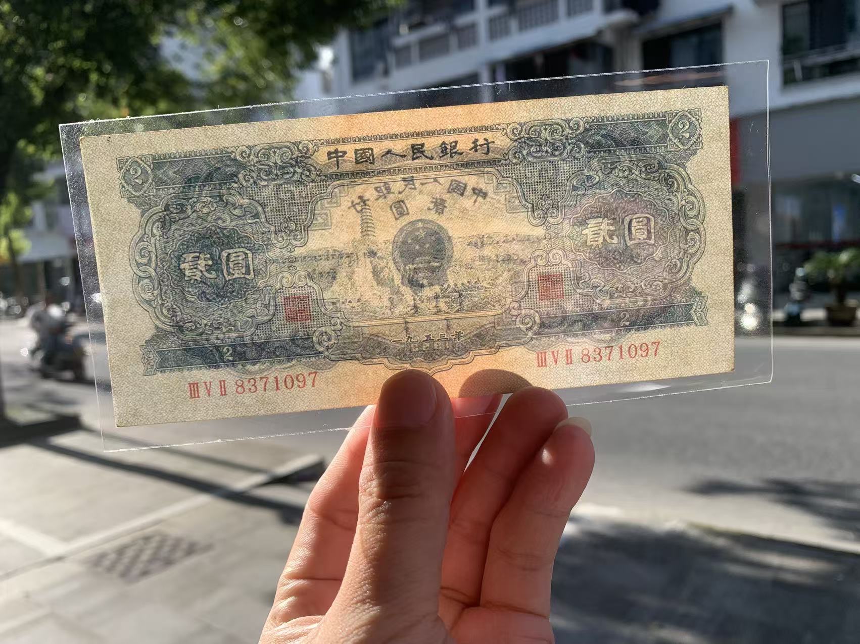 dvubb 图片点击可在新窗口打开查看