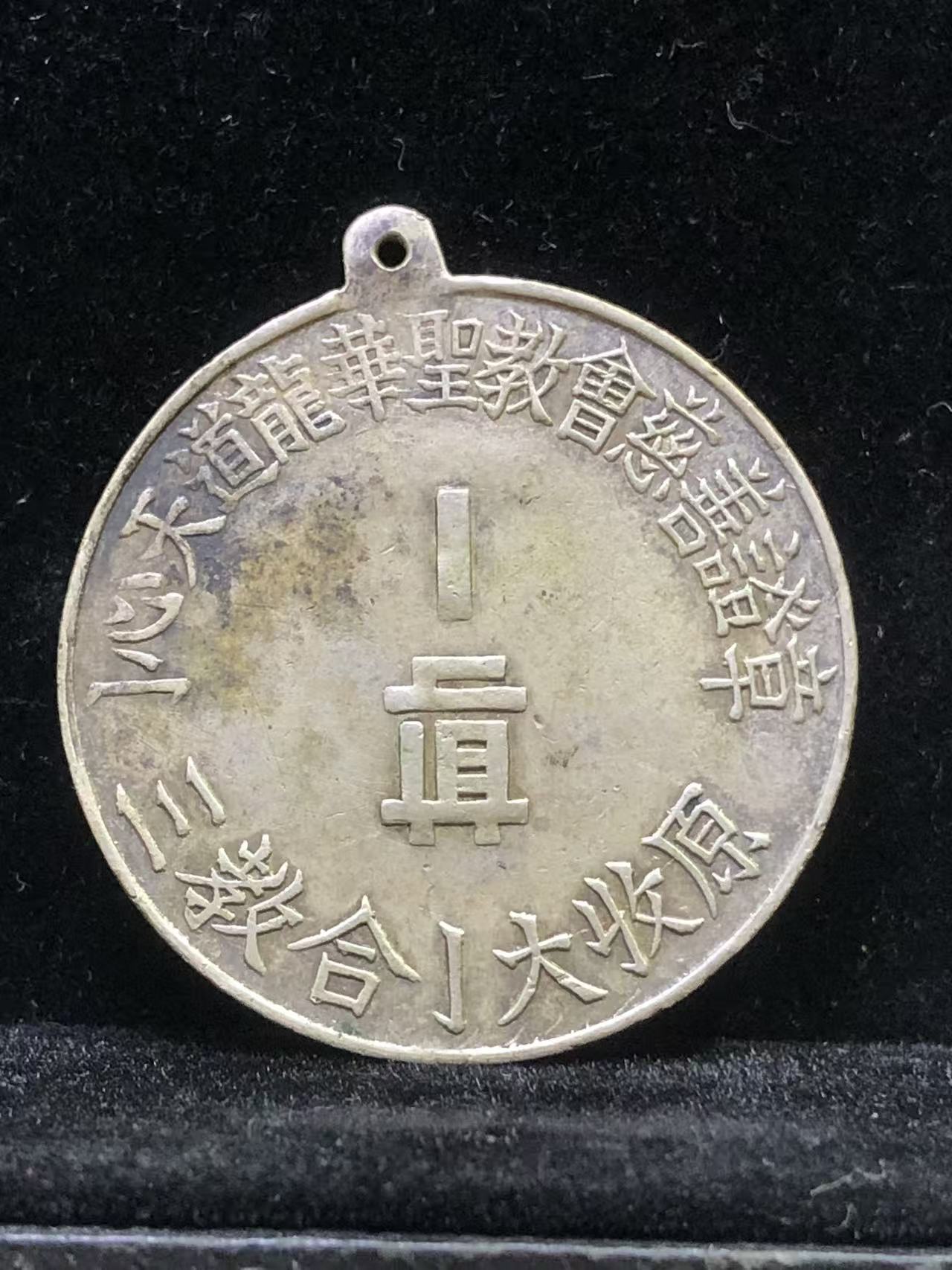 dvubb 图片点击可在新窗口打开查看