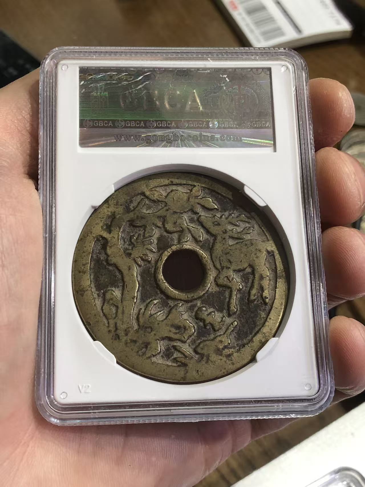 dvubb 图片点击可在新窗口打开查看